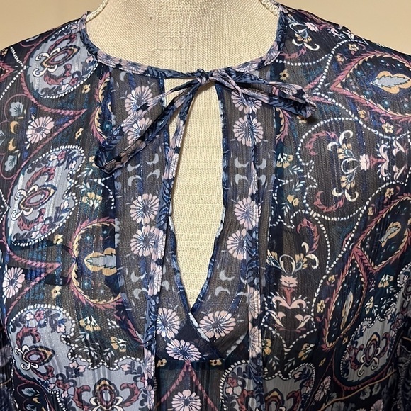 Laundry blouse, blue semi sheer with metallic threads. Sm - Picture 2 of 6